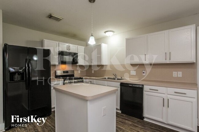 17107 Scuttle Way, Crosby, TX 77532 - photo 7