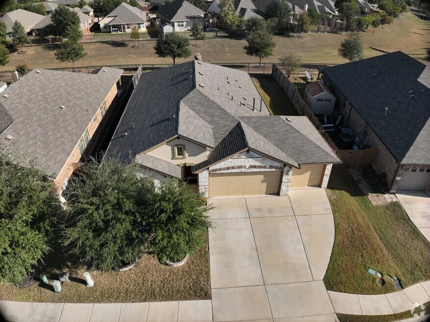 3210 Jacob Ln, San Marcos, TX 78666 - photo 2