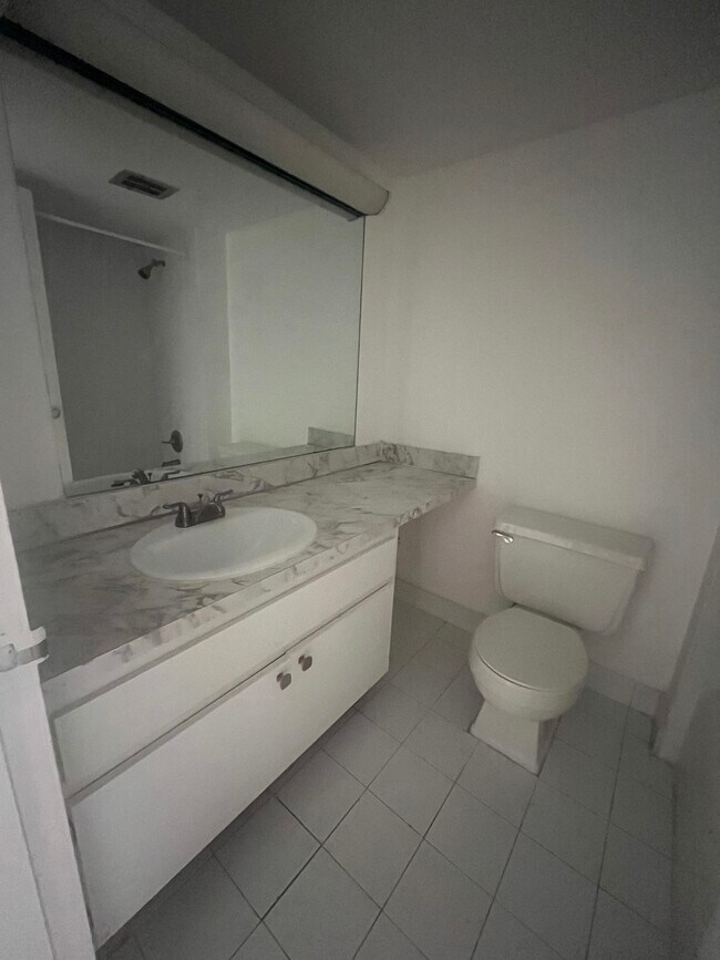 4220 NW 79th Ave unit 2B, Doral, FL 33166 - photo 5