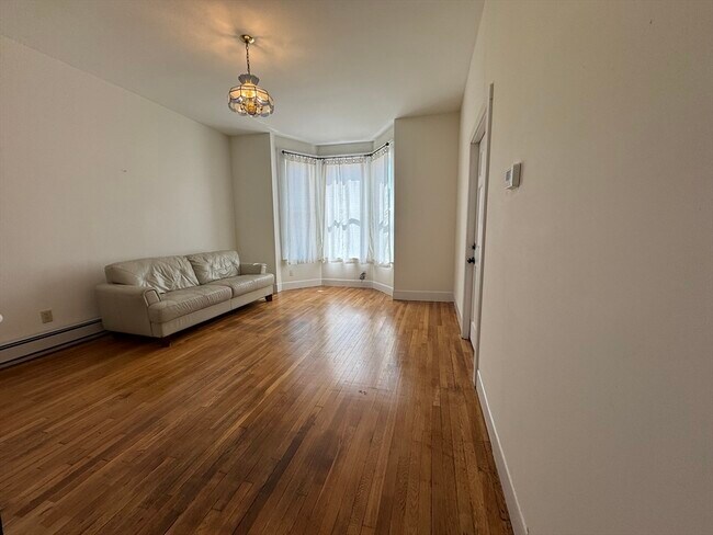 10 Saunders St unit 1, Allston, MA 02134 - photo 3