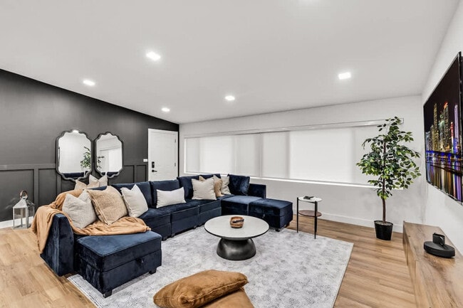 17621 NE 7th Ave unit ID1372351P, Miami, FL 33162 - photo 2