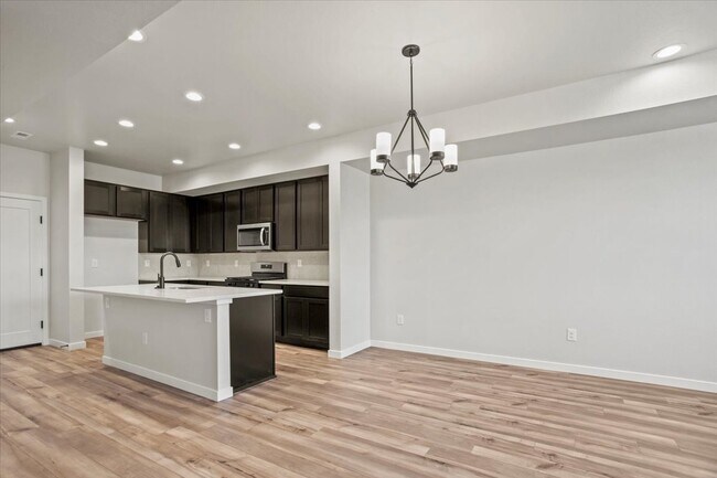 2839 E 103rd Dr, Thornton, CO 80229 - photo 4