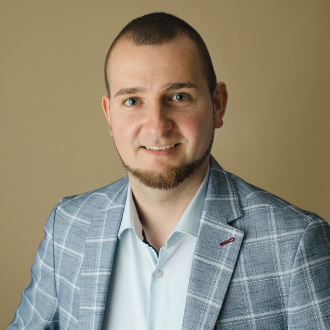 Agent Photo