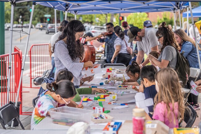 Bring the family to Walnut Creek Family Art Day and dive into a day of artistic exploration.