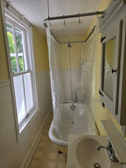 236 E 2nd St unit Third Fl, Frederick, MD 21701 - photo 3