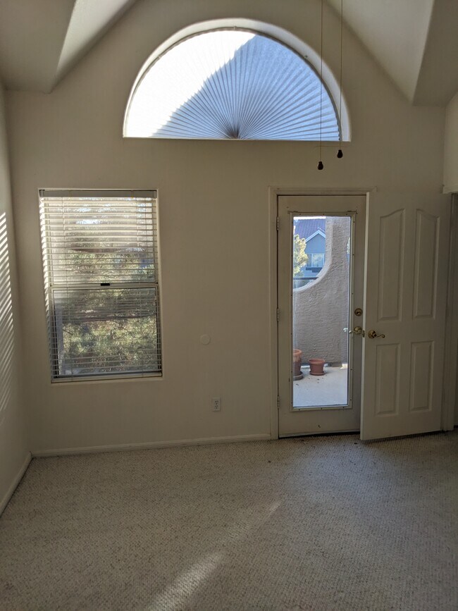 701 Capri Dr Unit 18, Boulder City, NV 89005