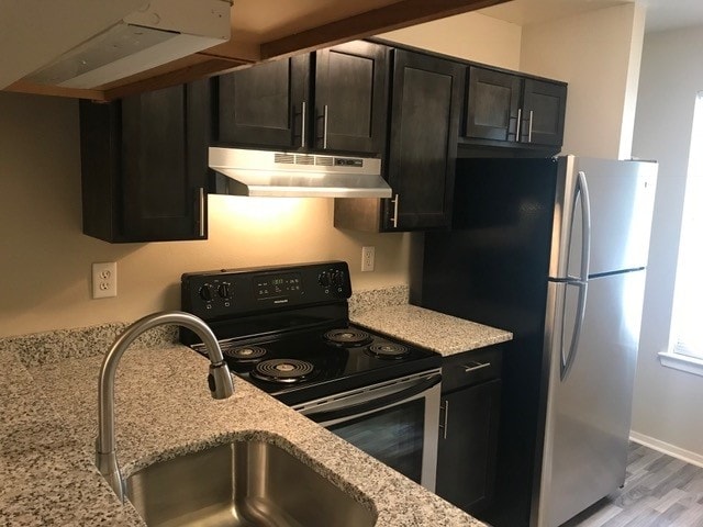 Lake Village of Rochester Hills, Rochester Hills, MI 48309 - photo 4