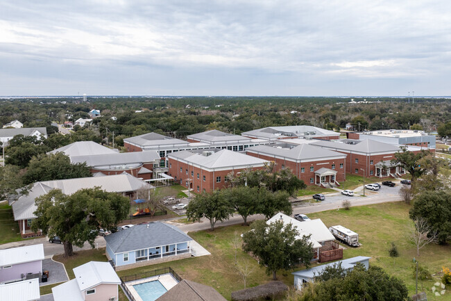 Pass Christian Elementary School shares a campus with Pass Christian Middle School.