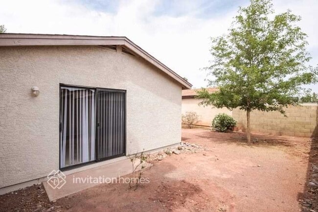 11121 N 82nd Ln, Peoria, AZ 85345 - photo 4