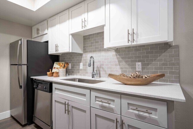 Cala Paradise Valley, Phoenix, AZ 85032 - photo 2