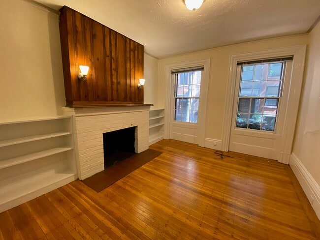 *Pictures are representative samples of the advertised unit. In some cases, the actual units you tou