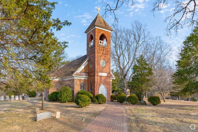 St. Thomas Parish is located in the Croom neighborhood.