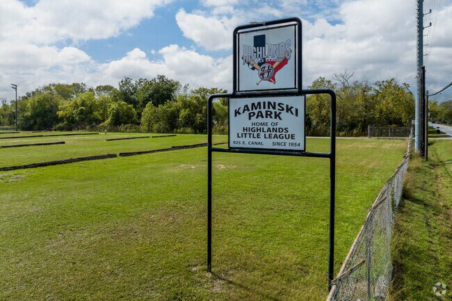 Residents can enjoy multiple baseball fields at Kaminski Park in Highlands.