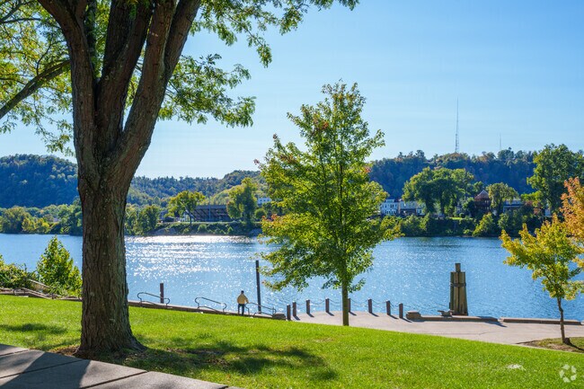 Take a walk down from East Wheeling to Heritage Port and soak up the sun along the Ohio River.