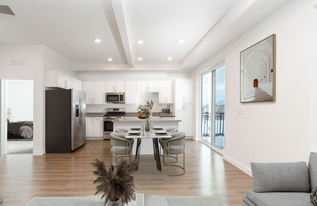 Hardison, Salt Lake City, UT 84111 - photo 3