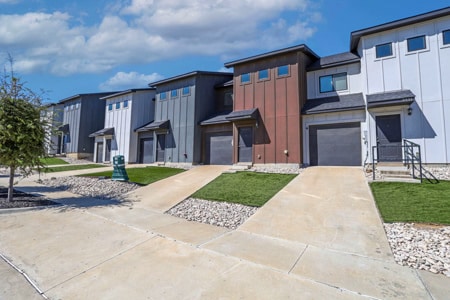 3301 Brambleton Hill Place unit 3316, Forest Hill, TX 76140 - photo 2