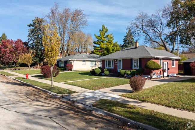 Bungalows line the streets of Honey Acres.