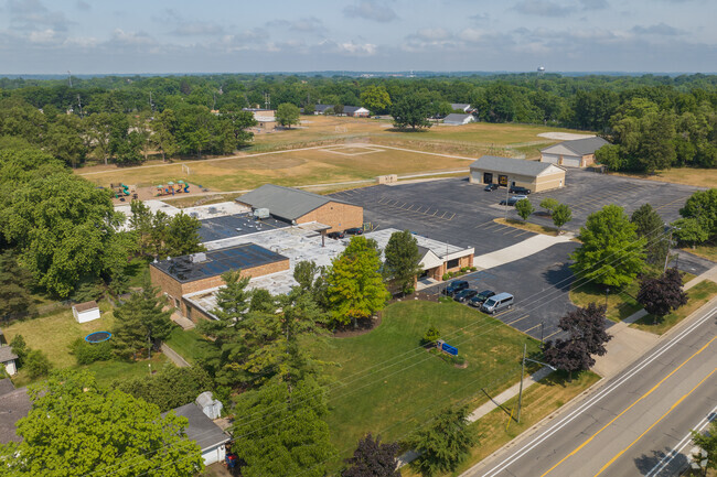 Aerial context of Plymouth Christian school on Plymouth Ave in Grand Rapids, MI.