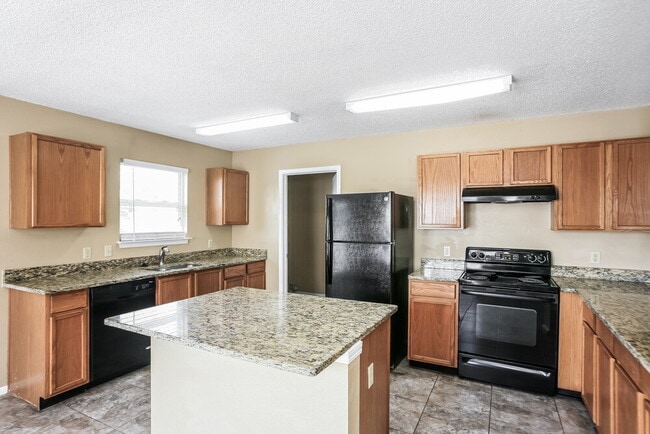 5768 N Peppereel Way, Mc Cordsville, IN 46055 - photo 5