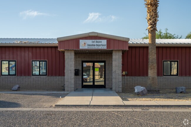 Educational opportunities abound at Pillar Academy of Business & Finance.