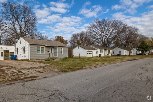 Homes in Bruner have wide streets providing ample parking.