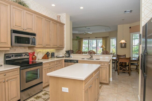 8978 Mustang Island Cir unit ID1049684P, Naples, FL 34113 - photo 5