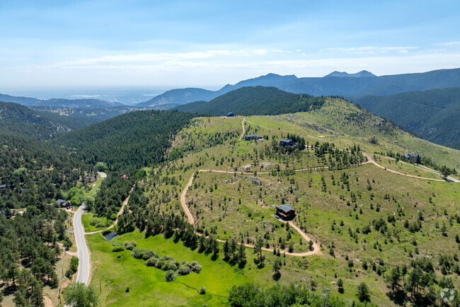People living in the Sugarloaf neighborhood have panoramic mountain views.
