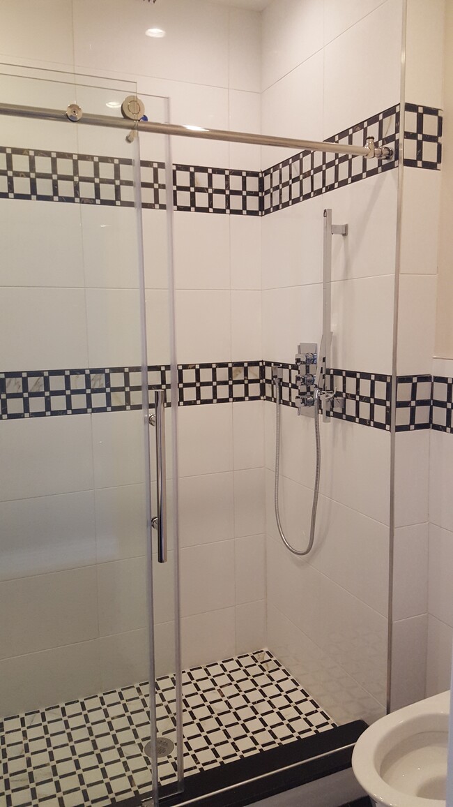 Bath photo 2