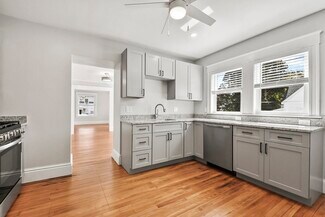 61 Verchild St Unit 1, Quincy, MA 02169