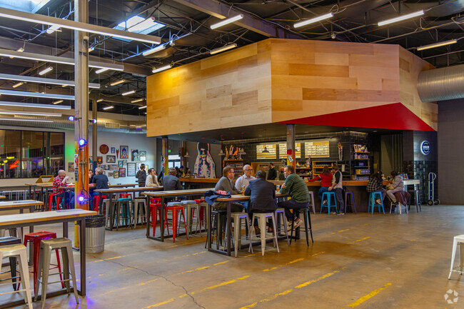 Have a sip of some local brews, munch on finger foods, or just enjoy the vibe at Union Craft.