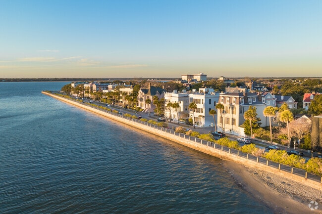 Sunrise views in Charlestowne at the Battery is a daily activity for locals and visitors.