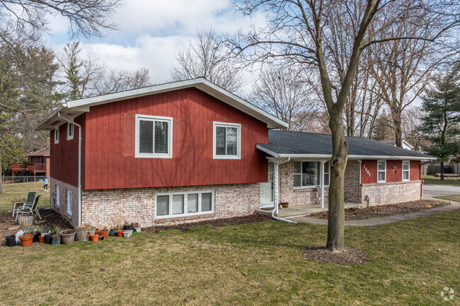 Split-level homes are common in the Mapleview neighborhood.