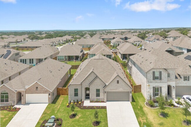 305 Five Mile Creek Way, Kyle, TX 78640 - photo 5