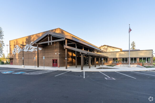 Sisters Elementary School serves grades K-5 in Sisters.