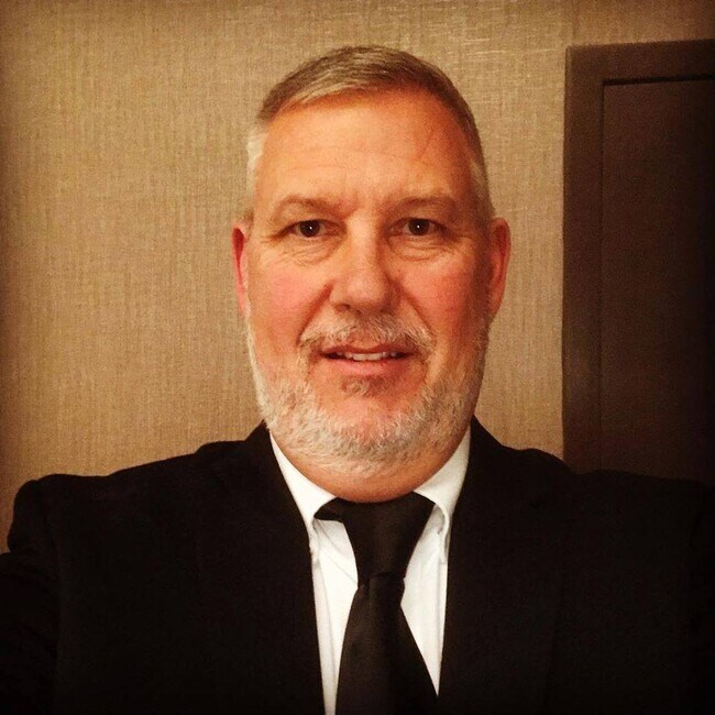 Agent Photo