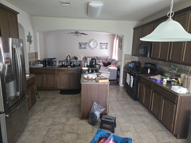 Kitchen (sorry for the mess, we are moving out)