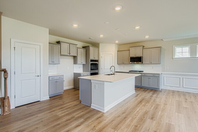 2255 Moon Crest Rd, Lancaster, SC 29720 - photo 4