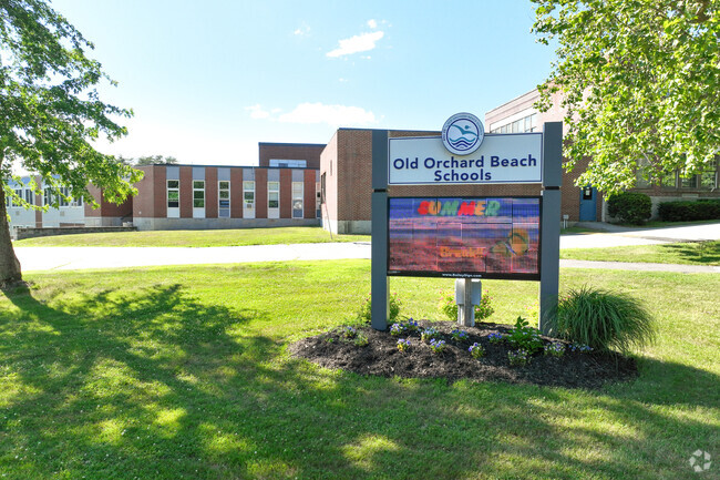Jameson Elementary School enrolls little learners in the Old Orchard Beach area.
