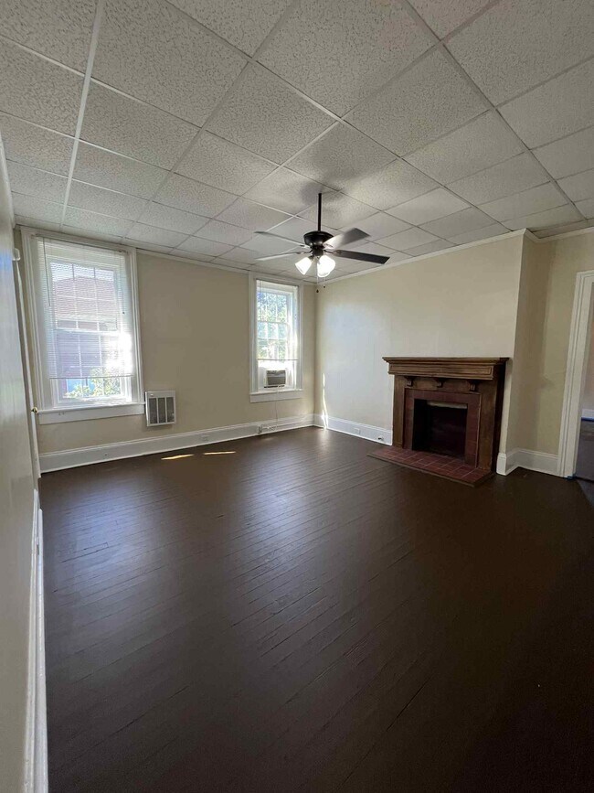 206 College St Unit 4, Macon, GA 31201