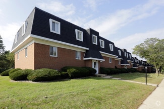 1308 W Covington Ct, Peoria, IL 61614