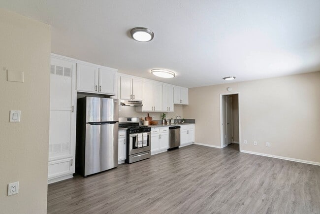 Highland Parc South - Near UCR, Riverside, CA 92507 - photo 6