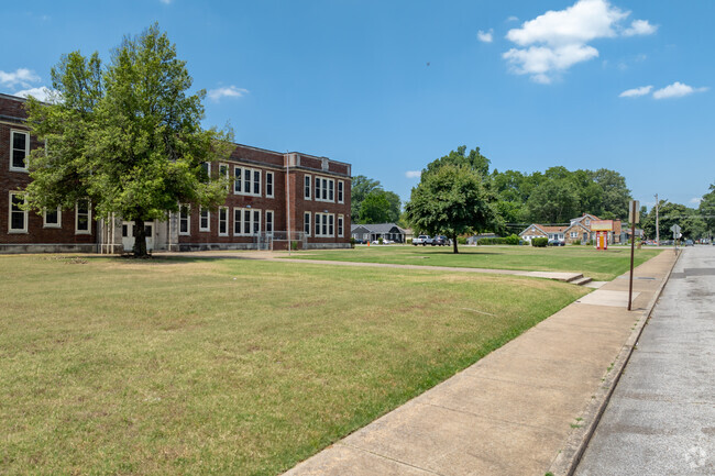 Sidewalks make getting to Bethel Grove Elementary in Memphis a breeze.