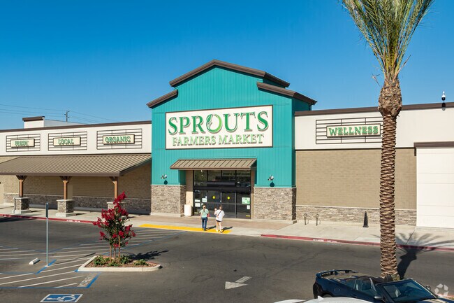 Mooney residents enjoy shopping the fresh produce of the newly opened Sprouts.