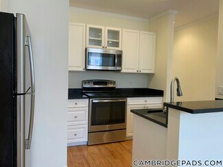 3 Chauncy St Unit 10, Cambridge, MA 02138