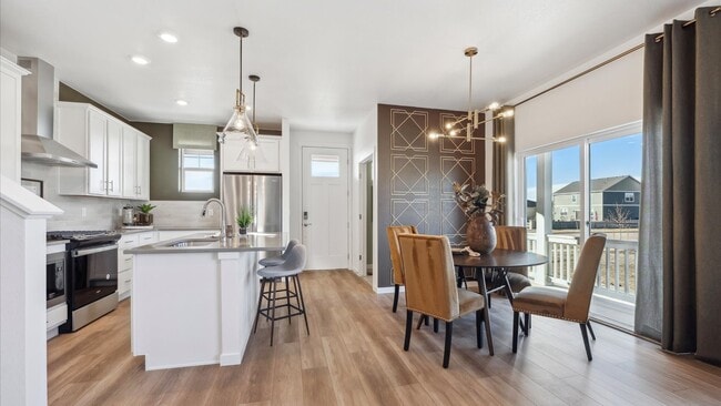 906 Logan Peak Way, Berthoud, CO 80513 - photo 3