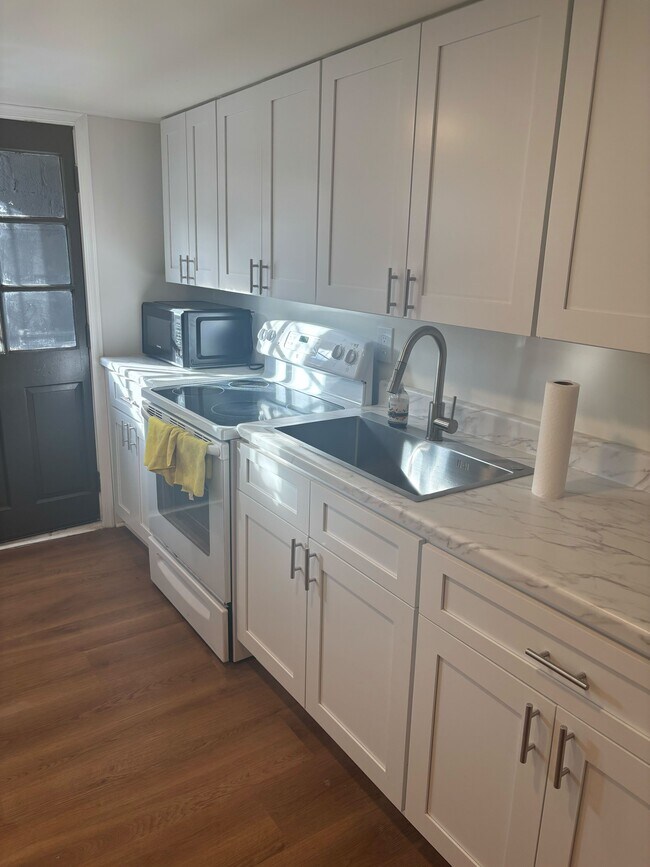 1831 Deveron Rd, Towson, MD 21286 - photo 4