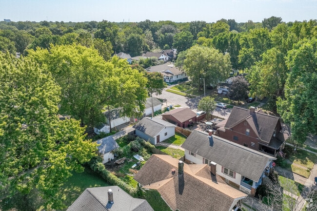 Historic West Side is just over a mile from downtown Springfield and the city’s medical park.
