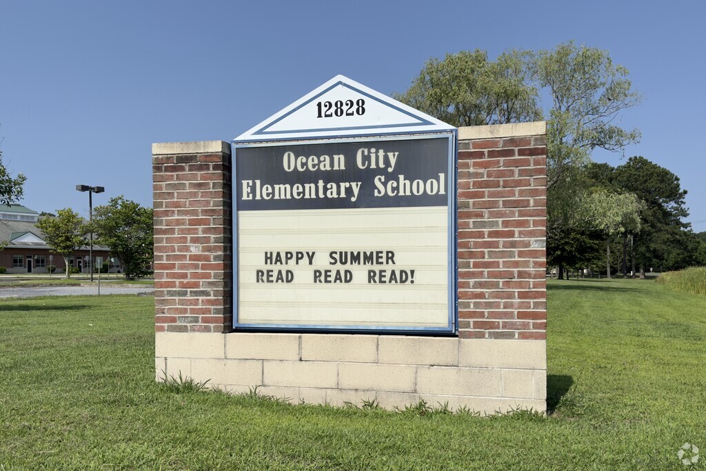 Ocean City Elementary School serves the community of Ocean City.