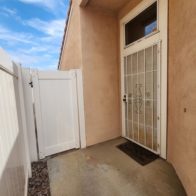 29806 Coral Tree Ct, Menifee, CA 92584 - photo 3