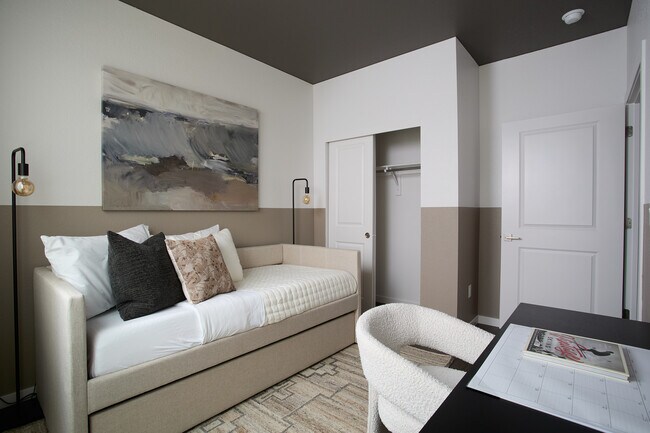 2020 Liberty View Point unit 36891237, Colorado Springs, CO 80908 - photo 5